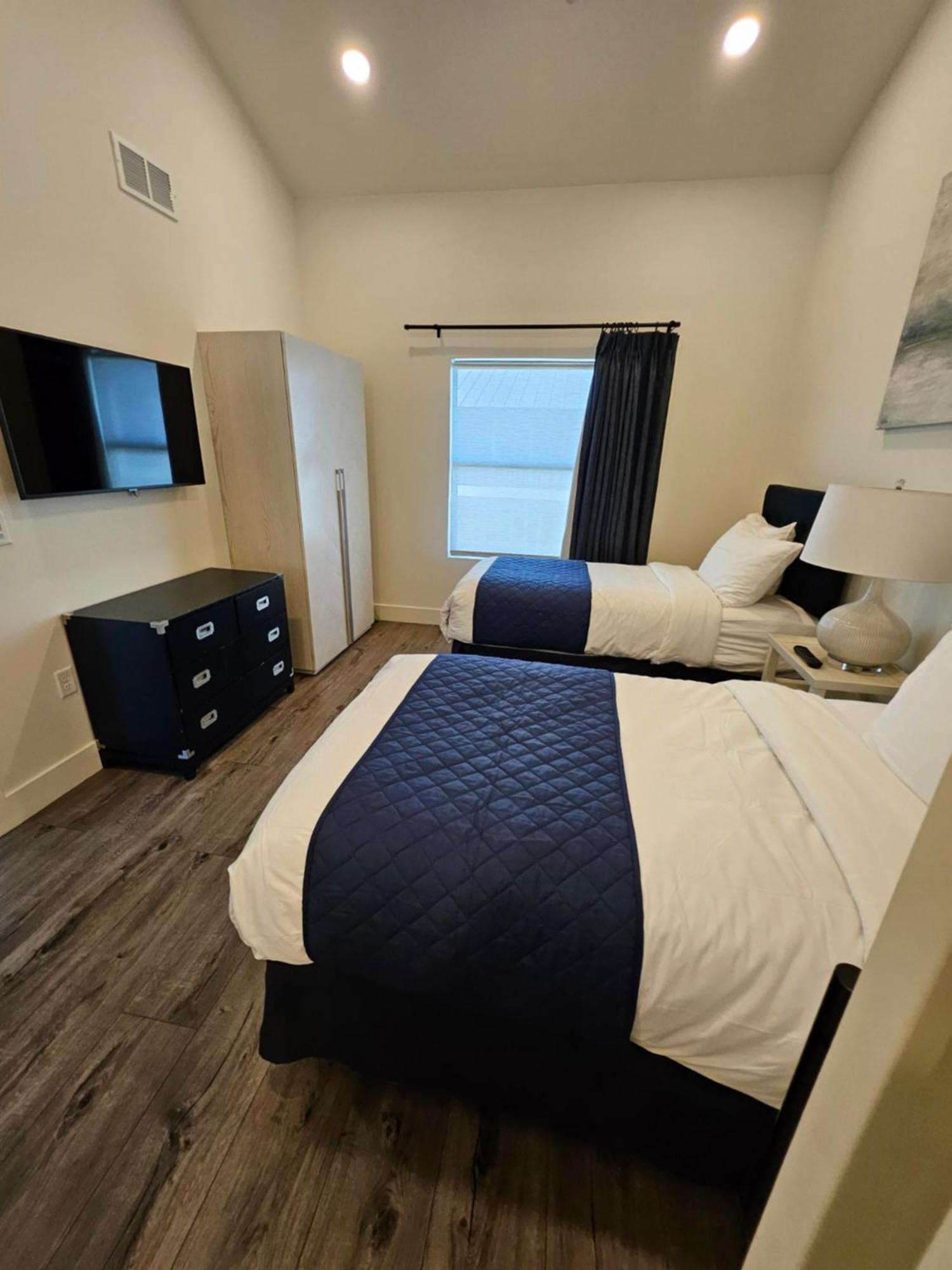The Suites At Fishermen'S Village - 2 Bedroom Suites Punta Gorda Exterior photo